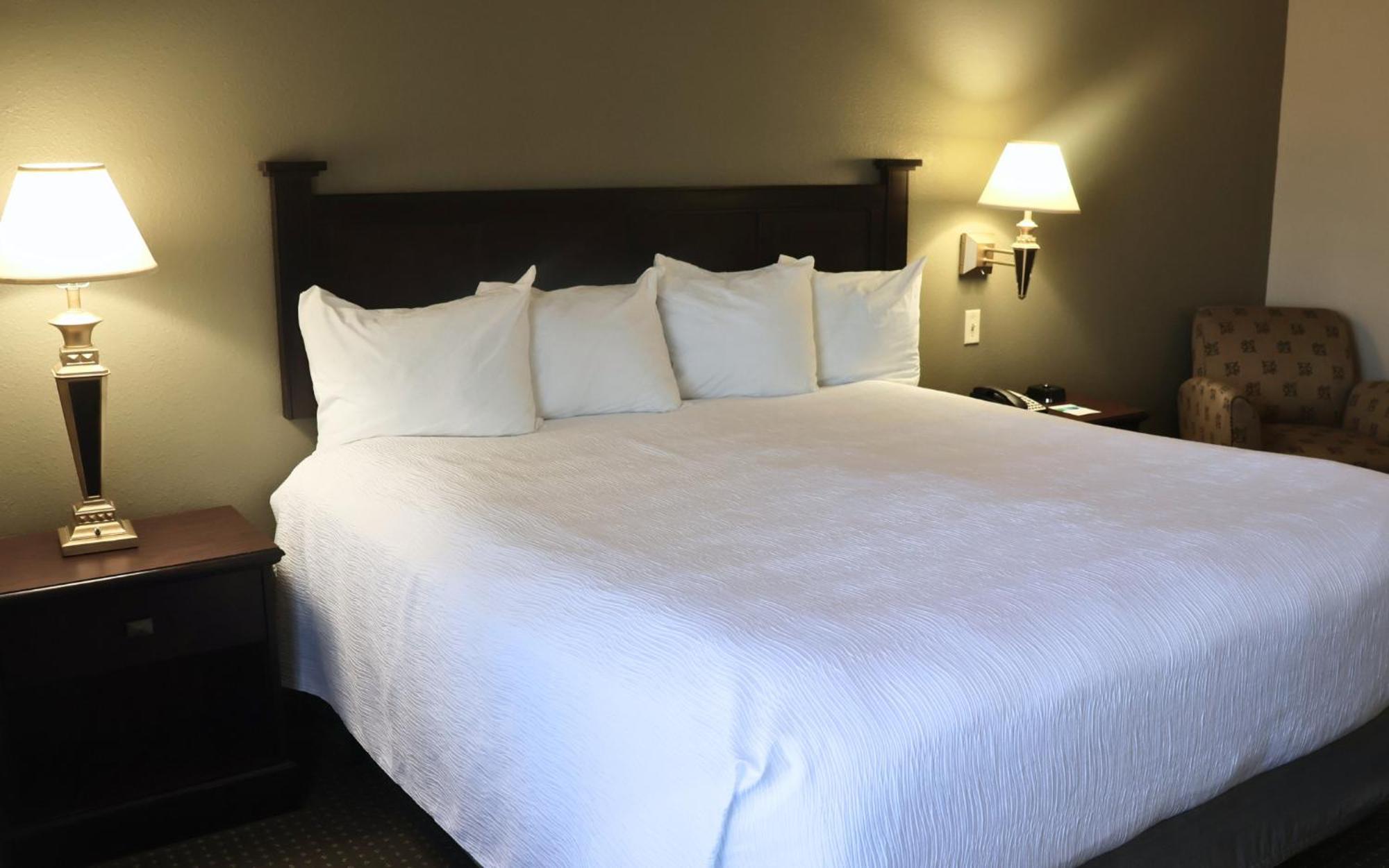 Wingate By Wyndham Peoria - Complimentary Area Shuttle Hotel Екстериор снимка